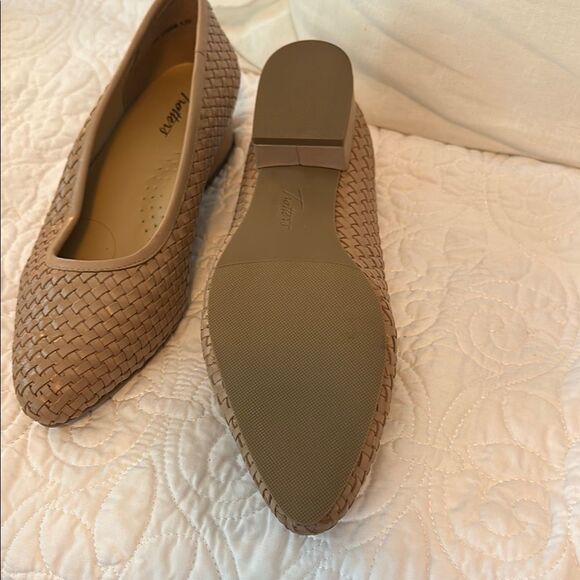 Trotters Tan Flats Woven Leather Loafers by The Walking Company - Picture 3 of 3